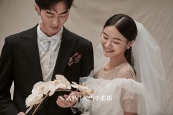 -雪中彩影婚纱摄影·微光艺术中心