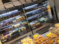 面包甜点陈列柜-幸福蛋糕坊(金顶街店)