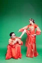 -易摄影婚纱摄影工作室