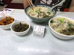 -明呈黄鱼面馆(斜土路店)