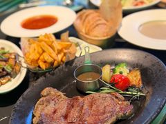 -DEEP·美式餐吧(五棵松华熙LIVE店)