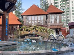 -裕龙汤泉