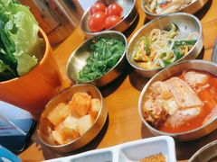 -江南本家韩国料理(太古仓中船汇店)