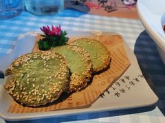 绿茶饼-胡桃里音乐酒馆(罗湖HALO广场店)