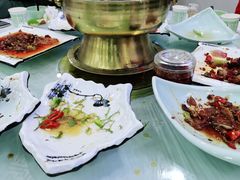 -撒拉人家.酸菜牦牛肉火锅