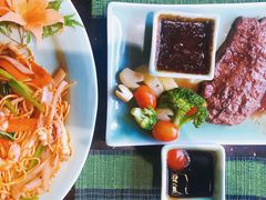 -Lam Vien Restaurant