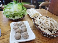 -鱼众不同·鸡公煲·烤全鱼(国顺路店)