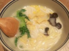 高汤素什锦米线-刀小蛮半只鸡过桥米线(家乐福四元桥店)