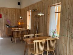 -花苑里咖啡(威远店)