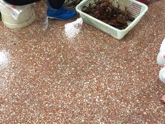 -渔人湾码头海鲜市场负二楼