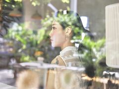 -彳亍咖啡·这里(水湾路店)