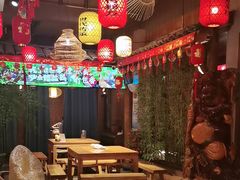 -头上红煨盐鸡·非遗院子餐厅