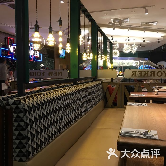 纽约客美式餐厅