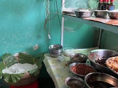 -灵山卢梅燕粉店