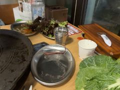 -江南猪肉商会无限续吃(弘大店)