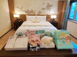 -盈月阁母婴护理中心·月子中心·月嫂育儿嫂