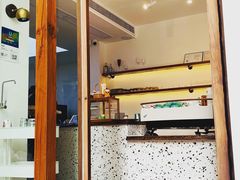 -Line 咖啡(石厦花园店)