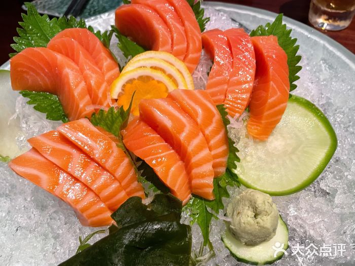 东京和食 Sun with AQUA三文鱼图片