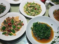 -梁家大院•农家菜(昆山会展中心店)