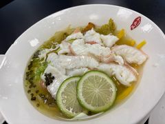 酸菜东星斑-双生不夜粥