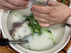-天乐农家鱼头王(天目湖店)