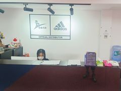 -adidas壹跆运动馆(世纪经贸大厦店)