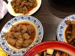 -爆炸头阿姨小四川正宗川味小吃(无任何分店)
