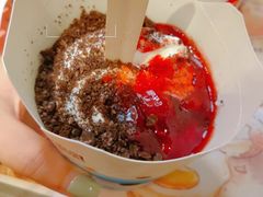 奥利奥草莓麦旋风-麦当劳(豫园店)