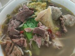 牛丸牛杂汤-华威达牛庄(黄埔大道西店)