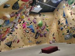 -Upper Climbing Gym 攀岩(华侨城店)