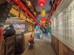 -头上红煨盐鸡·非遗院子餐厅