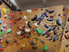 -问山MountQuest攀岩馆