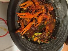 -肥肥虾庄·金牌油焖大虾(汉口城市广场店)
