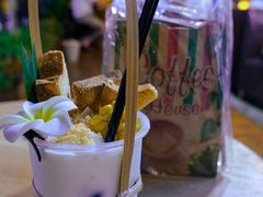 香水椰子冰沙-婉泰·特色小吃·舂鸡脚(告庄二店)