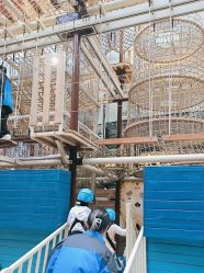 -PIPIKINGDOM皮皮王国欢乐号(欢乐海岸购物中心店)