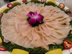 頂級加拿大象拔蚌生食-岭南小馆