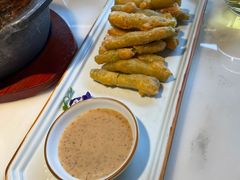 咸蛋黄四季豆-初蓉丨遇见新川菜(亲贤街荣耀店)