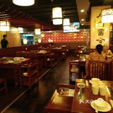 辣锅里豆腐和鸭血非常入味。环境还算可以