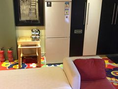 -喜鹊愉家酒店(郑州曼哈顿博览中心地铁站店)