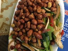 -一间楼牛羊肉泡馍馆(东一路店)