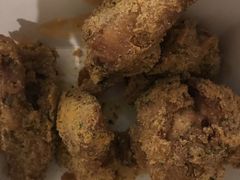 -BHC炸鸡(明洞总店)