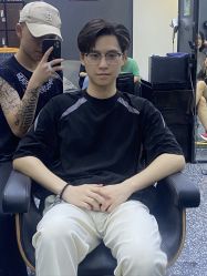 点击看大图 -藤野造型专业烫染接发