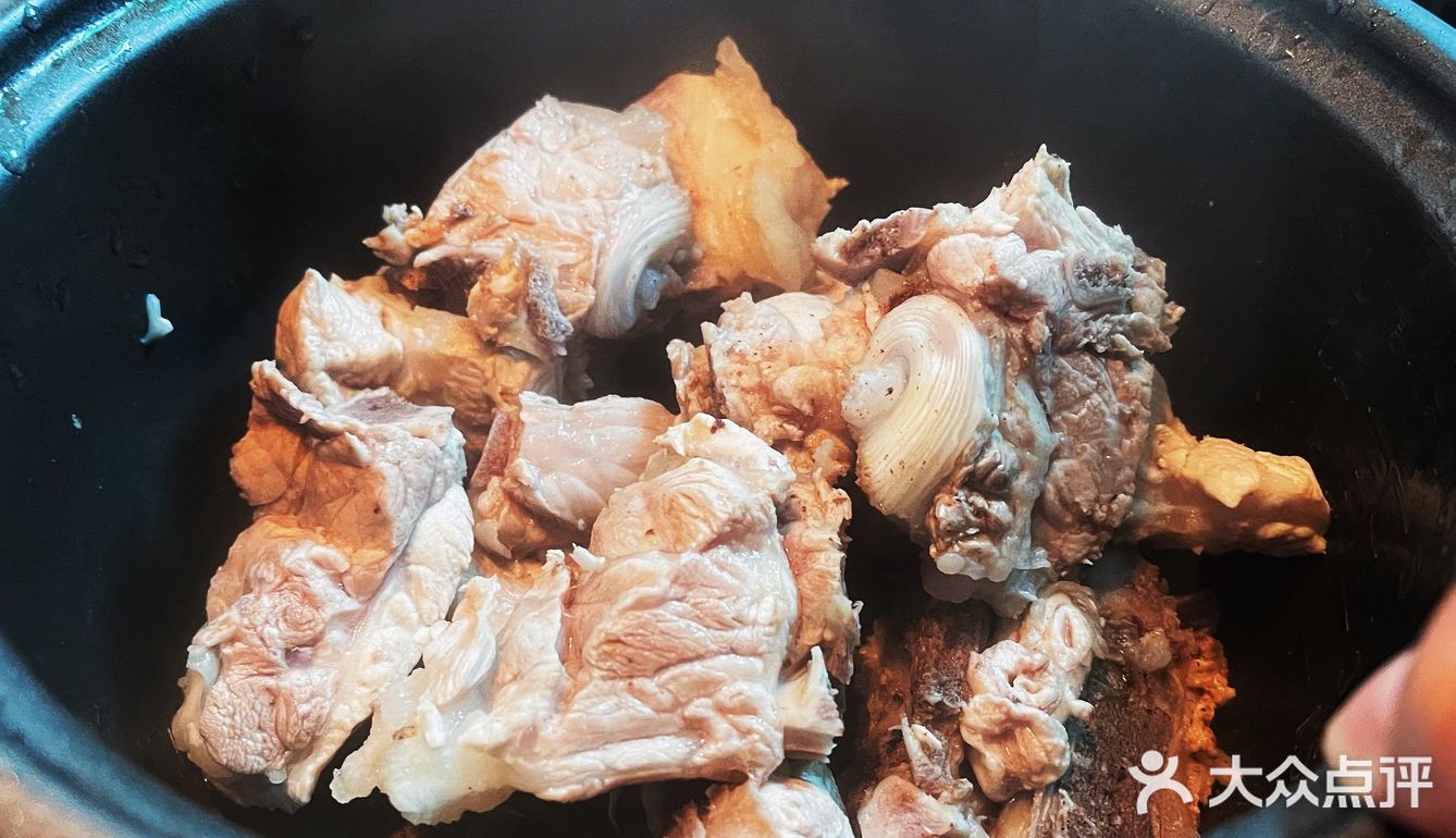 土豆的粉糯甜，龙骨的肉鲜香