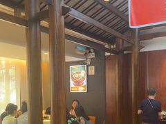-阿瓦山寨·湘菜现炒·剁椒鱼头王(咸阳总店)