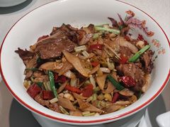 -江城小馆陕南妈妈菜·全球旅行餐厅(钟楼店)
