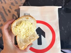 -HOT CRUSH趁热集合·现烤面包(上海环球港店)
