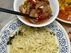 -李与白包子铺(桐梓林店)