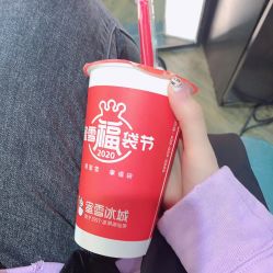 -一東造型烫发染发