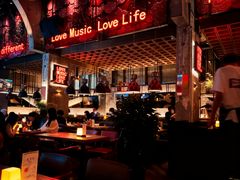 -FOUR PLAY BAR