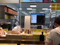-鲍师傅糕点(百盛西南商都店)